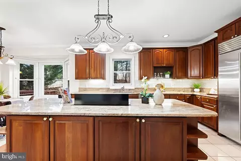 Kitchen - 6401 Oak Meadow Way, Mclean, VA 22101 photo 6 of 6