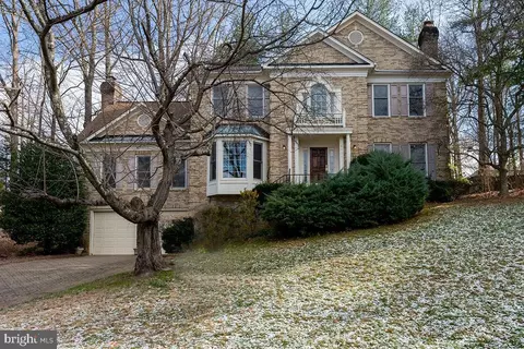 Exterior - 6401 Oak Meadow Way, Mclean, VA 22101 photo 11 of 11