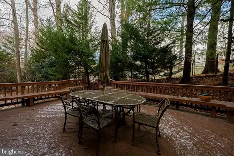 Exterior - 6401 Oak Meadow Way, Mclean, VA 22101 photo 6 of 11