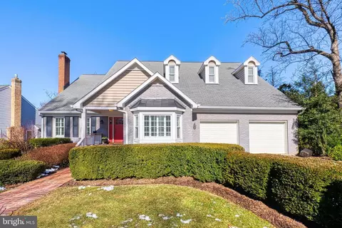 7134 Merrimac Dr, Mclean, VA 22101