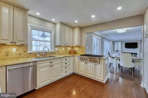 Kitchen - 7134 Merrimac Dr, Mclean, VA 22101 photo 2 of 4