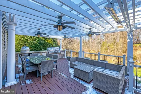 Exterior - 7134 Merrimac Dr, Mclean, VA 22101 photo 7 of 14