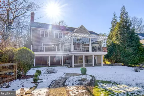 Exterior - 7134 Merrimac Dr, Mclean, VA 22101 photo 12 of 14