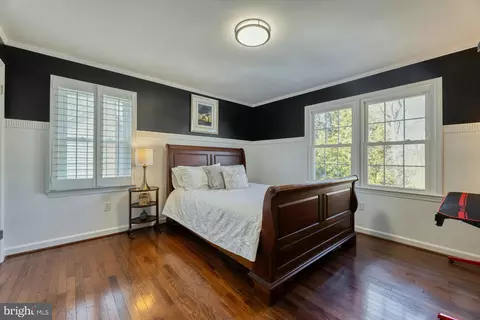 Bedroom - 7134 Merrimac Dr, Mclean, VA 22101 photo 4 of 7