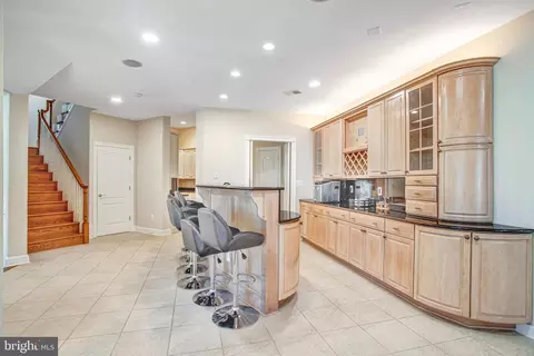 Kitchen - 7024 Green Oak Dr, Mclean, VA 22101 photo 14 of 14