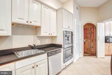Other - 7024 Green Oak Dr, Mclean, VA 22101 photo 22 of 38