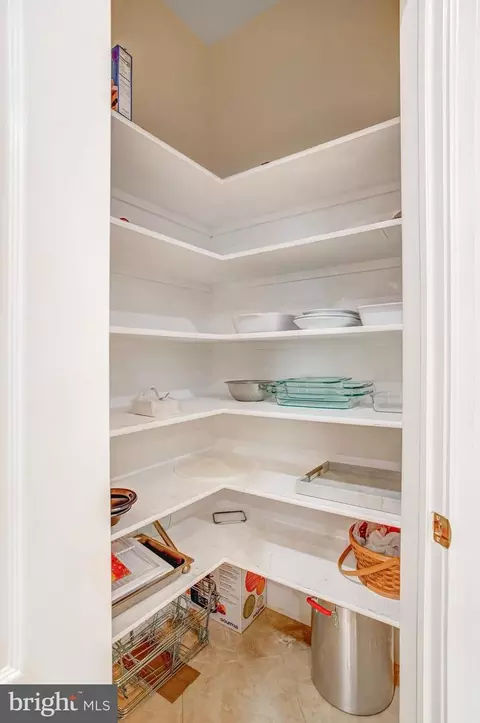 Other - 7024 Green Oak Dr, Mclean, VA 22101 photo 3 of 38