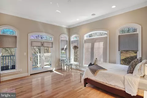 Bedroom - 7024 Green Oak Dr, Mclean, VA 22101 photo 1 of 20