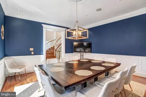 Dining - 7024 Green Oak Dr, Mclean, VA 22101 photo 1 of 2