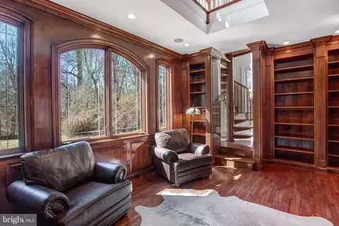 Other - 7024 Green Oak Dr, Mclean, VA 22101 photo 8 of 38