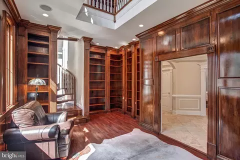 Other - 7024 Green Oak Dr, Mclean, VA 22101 photo 10 of 38