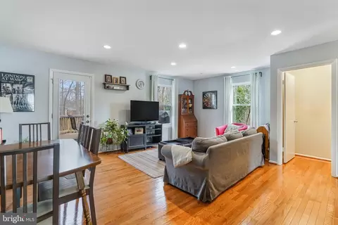 6420 Old Scotts Ct, Springfield, VA 22152 photo 11