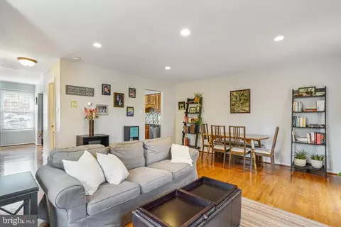 6420 Old Scotts Ct, Springfield, VA 22152 photo 14