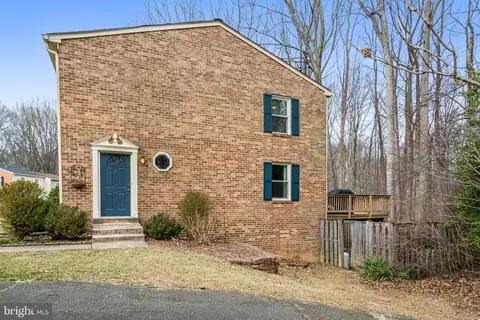 6420 Old Scotts Ct, Springfield, VA 22152 photo 4