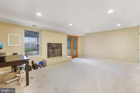6420 Old Scotts Ct, Springfield, VA 22152 photo 36