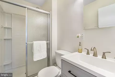 6420 Old Scotts Ct, Springfield, VA 22152 photo 24