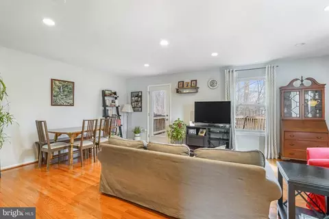 6420 Old Scotts Ct, Springfield, VA 22152 photo 13