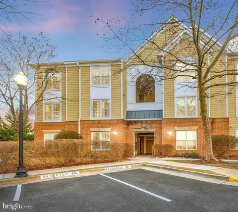 2101 Highcourt Ln #103, Herndon, VA 20170