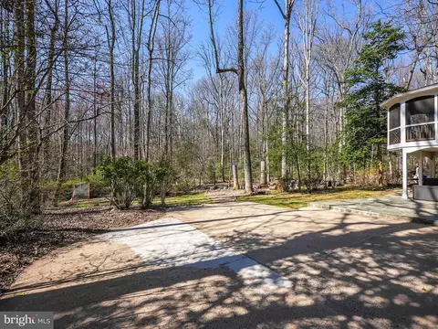 Exterior - 12132 Stirrup Rd, Reston, VA 20191 photo 11 of 21