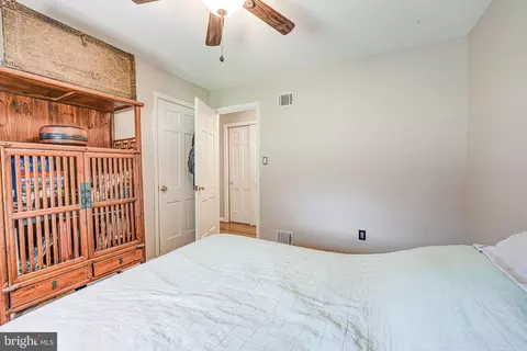 Bedroom - 12132 Stirrup Rd, Reston, VA 20191 photo 6 of 6