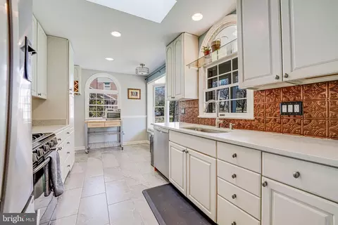 Kitchen - 12132 Stirrup Rd, Reston, VA 20191 photo 1 of 4