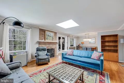 Living - 12132 Stirrup Rd, Reston, VA 20191 photo 1 of 4