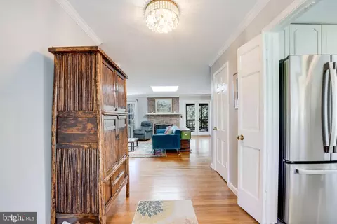 Entry Way - 12132 Stirrup Rd, Reston, VA 20191 photo 1 of 2