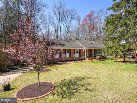 Exterior - 12132 Stirrup Rd, Reston, VA 20191 photo 2 of 21