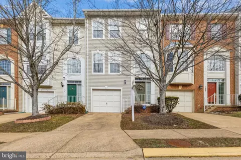 11424 Tiger Lily Ln, Fairfax, VA 22030