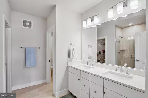 1684 Bandit Loop, Reston, VA 20190 photo 17