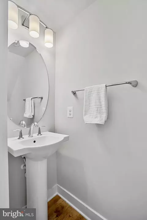 1684 Bandit Loop, Reston, VA 20190 photo 10
