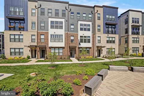 1684 Bandit Loop, Reston, VA 20190 photo 27