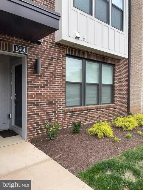 1684 Bandit Loop, Reston, VA 20190 photo 28