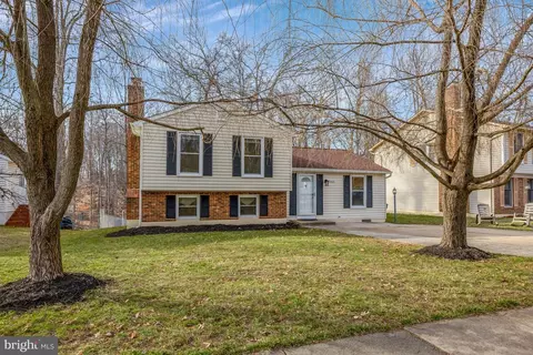 7606 Fallswood Way, Lorton, VA 22079