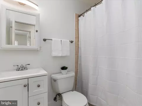6471 Blarney Stone Ct, Springfield, VA 22152 photo 13