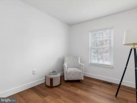 6471 Blarney Stone Ct, Springfield, VA 22152 photo 11