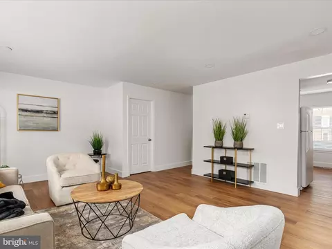 6471 Blarney Stone Ct, Springfield, VA 22152 photo 3