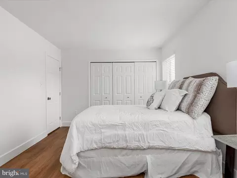 6471 Blarney Stone Ct, Springfield, VA 22152 photo 15