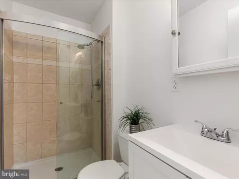 6471 Blarney Stone Ct, Springfield, VA 22152 photo 16