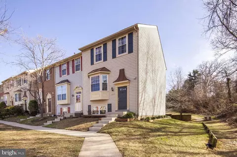 7319 Rhondda Dr, Lorton, VA 22079