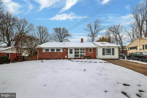 5404 Danville St, Springfield, VA 22151