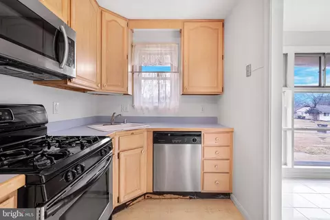 5404 Danville St, Springfield, VA 22151 photo 8