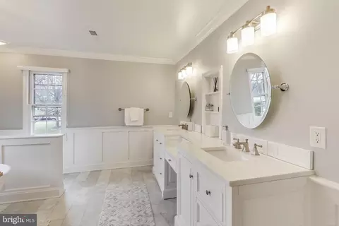 Bath - 8967 Scott St, Springfield, VA 22153 photo 3 of 6