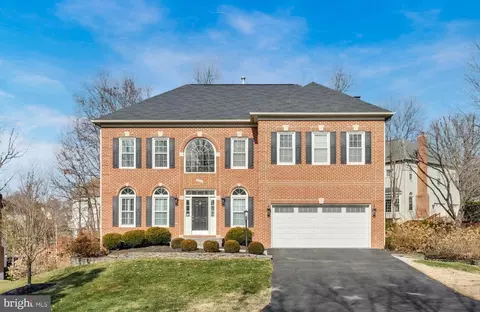 8967 Scott St, Springfield, VA 22153