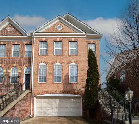 5631 Sheals Ln, Centreville, VA 20120