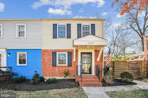 2107 Farrington Ave, Alexandria, VA 22303