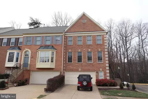 11593 Avondale Dr, Fairfax, VA 22030