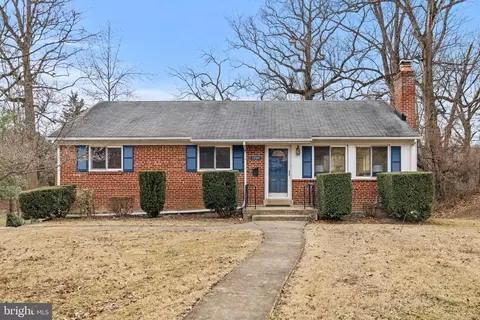 7044 Bradley Cir, Annandale, VA 22003