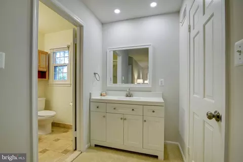 5901 Boothe Dr, Burke, VA 22015 photo 20