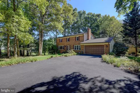 5901 Boothe Dr, Burke, VA 22015 photo 38